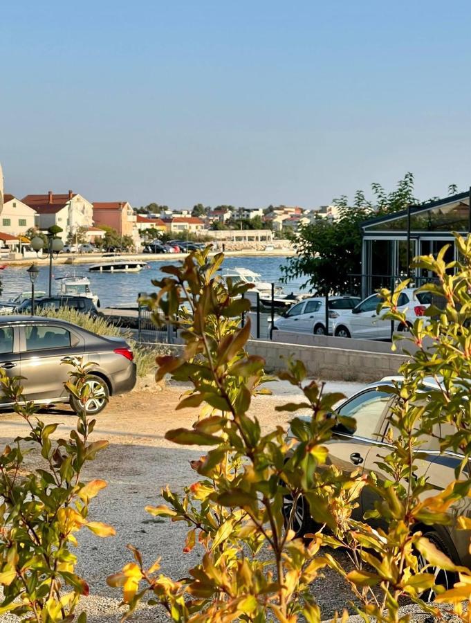 Apartments Leo بيتريتْشاني المظهر الخارجي الصورة