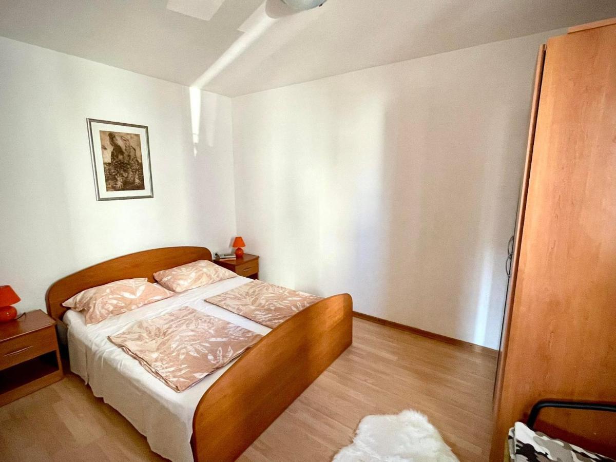 Apartments Leo بيتريتْشاني المظهر الخارجي الصورة