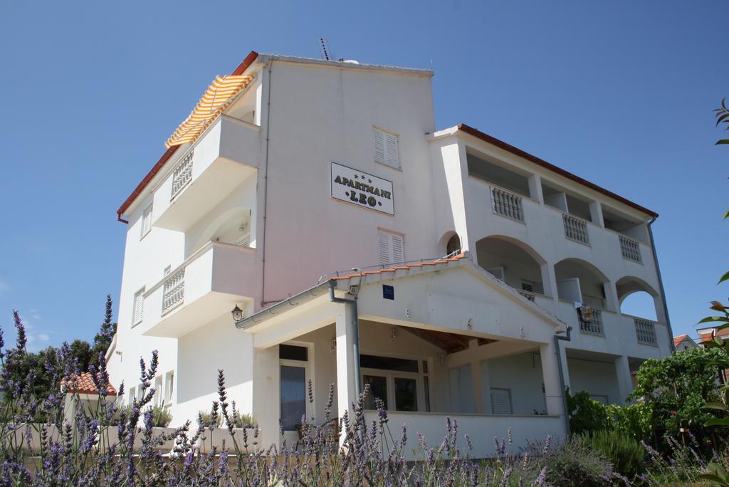 Apartments Leo بيتريتْشاني المظهر الخارجي الصورة